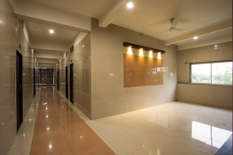 SPOT ON 23725 Jay Shanti Palace Hotel, Dewas City, Dewas