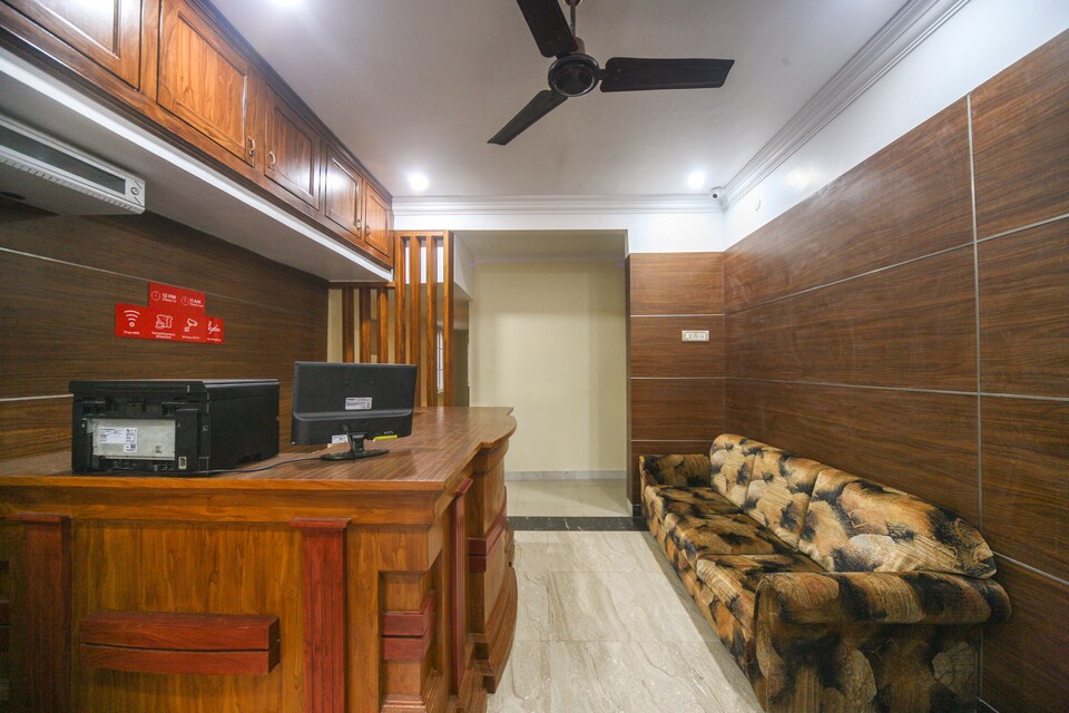 OYO 23727 White Residency, Pondicherry City Centre, Pondicherry