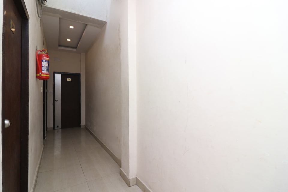 Hotel O Surya Continental , Alambagh Lucknow, Lucknow