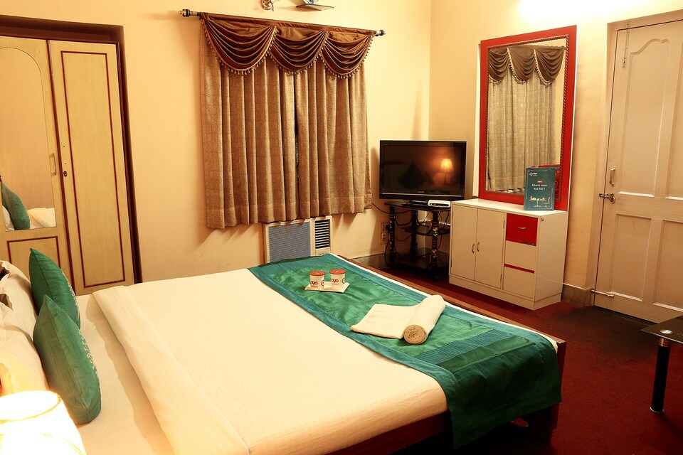 OYO Rooms 210 Maa Tara Residency , Salt Lake Kolkata, Kolkata