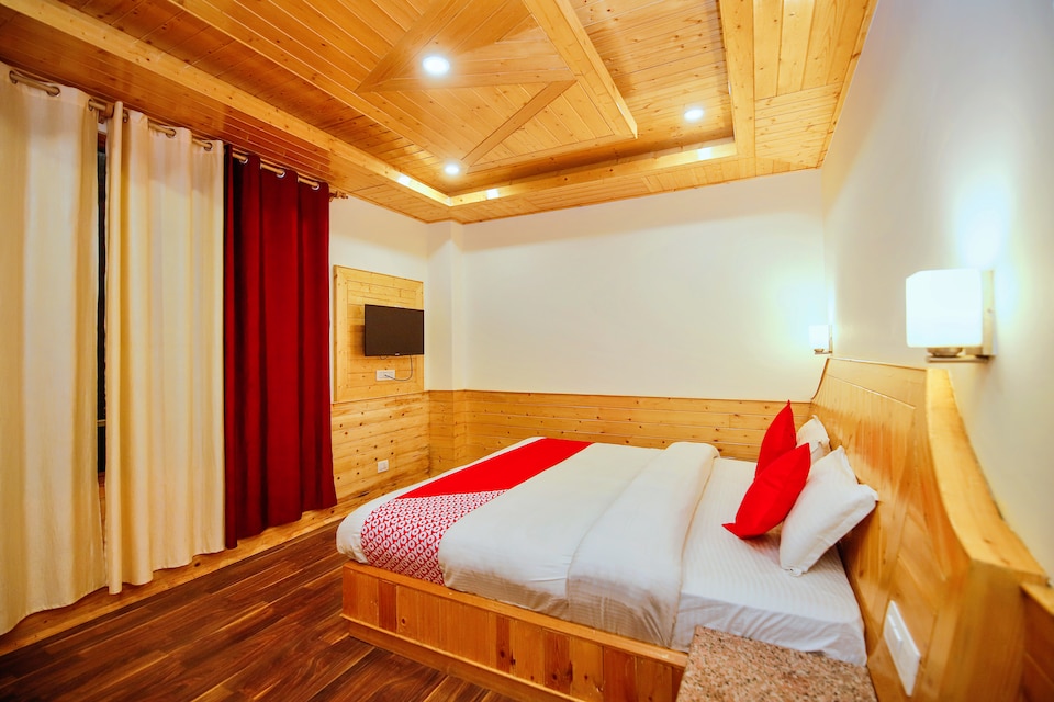 OYO 24026 Snow Hills, Kanyal Road, Manali