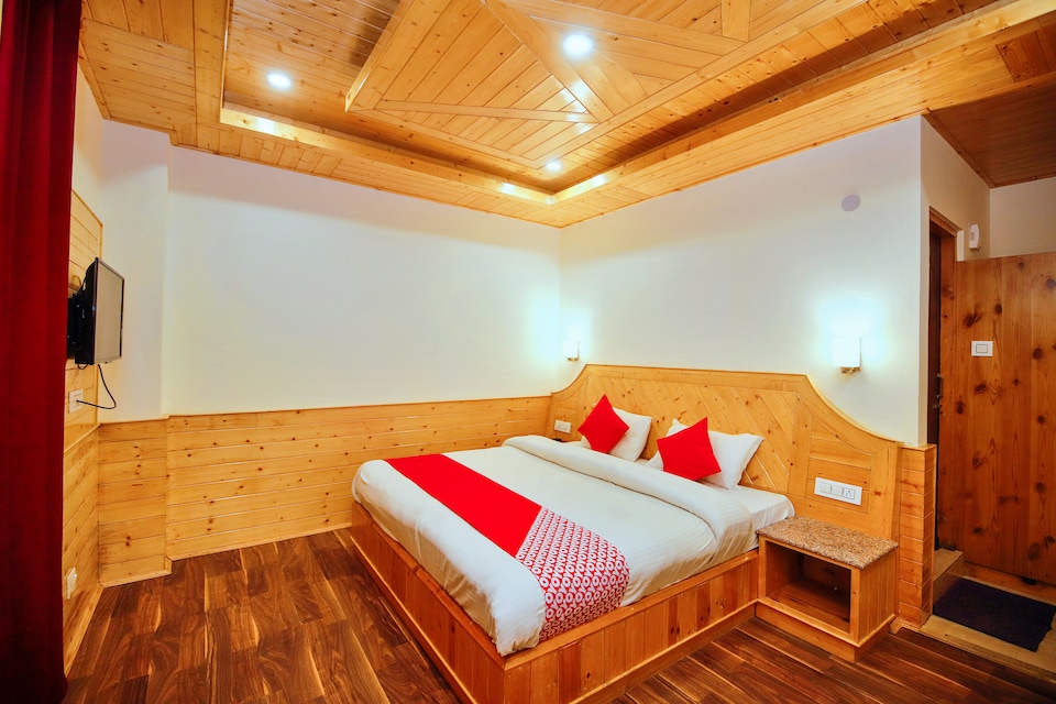OYO 24026 Snow Hills, Kanyal Road, Manali