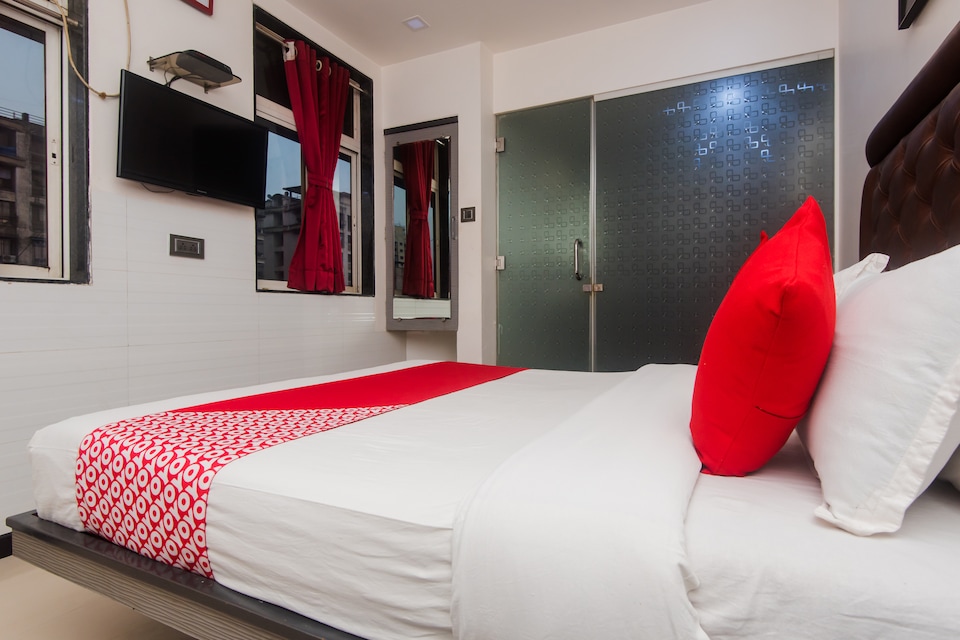 OYO 24050 Hotel Sweet Dream , Mumbai Borivali-Dahisar-Mira Road, Mumbai