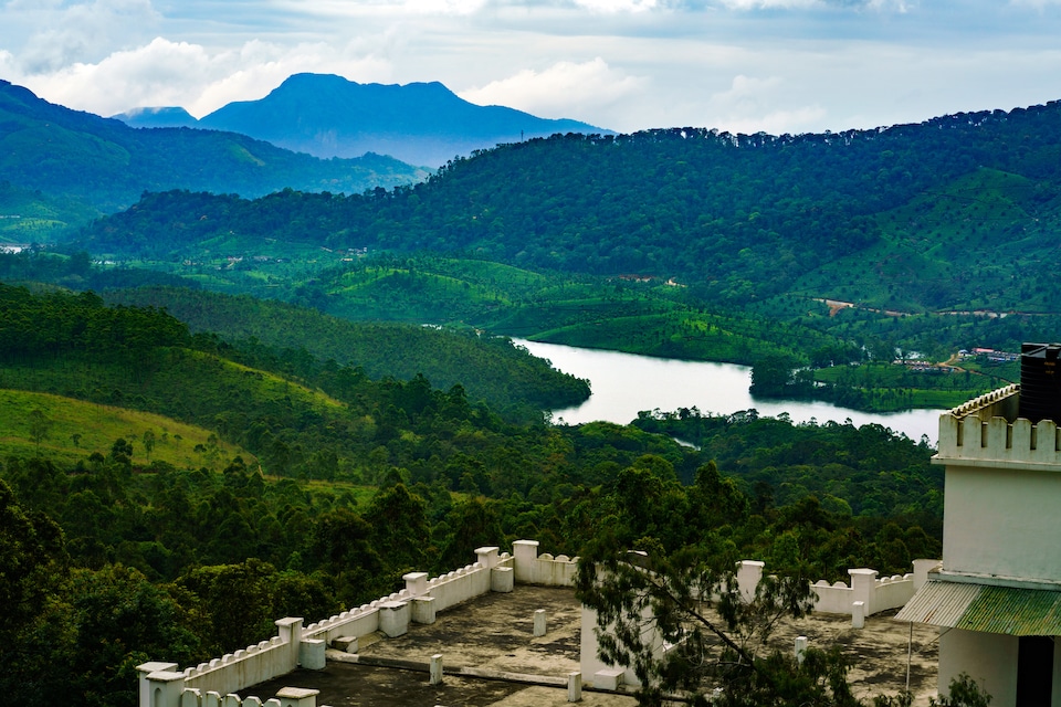 OYO 24059 Munnar Crown, Chinakkanal Munnar, Munnar