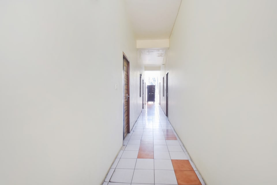 OYO Flagship Yuvraj Inn, Rajpur Road Dehradun, Dehradun