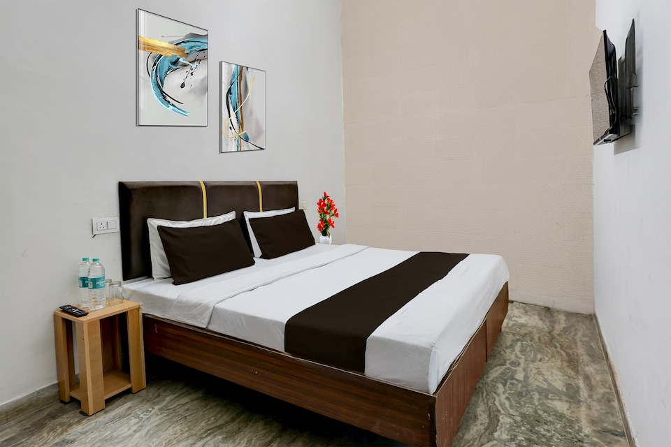 Hotel O by OYO Dariya Railway Station Formerly RR Villa, Railway Station Chandigarh, चंडीगढ़