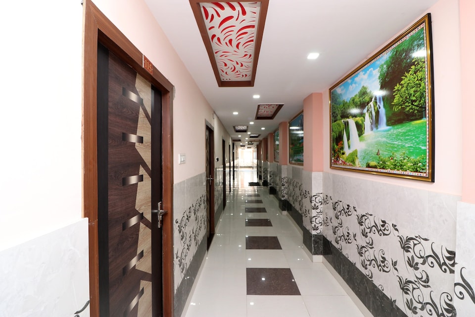 OYO Hotel O Royal Paradise, Railway Station Kota, Kota