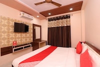 OYO Hotel O Royal Paradise