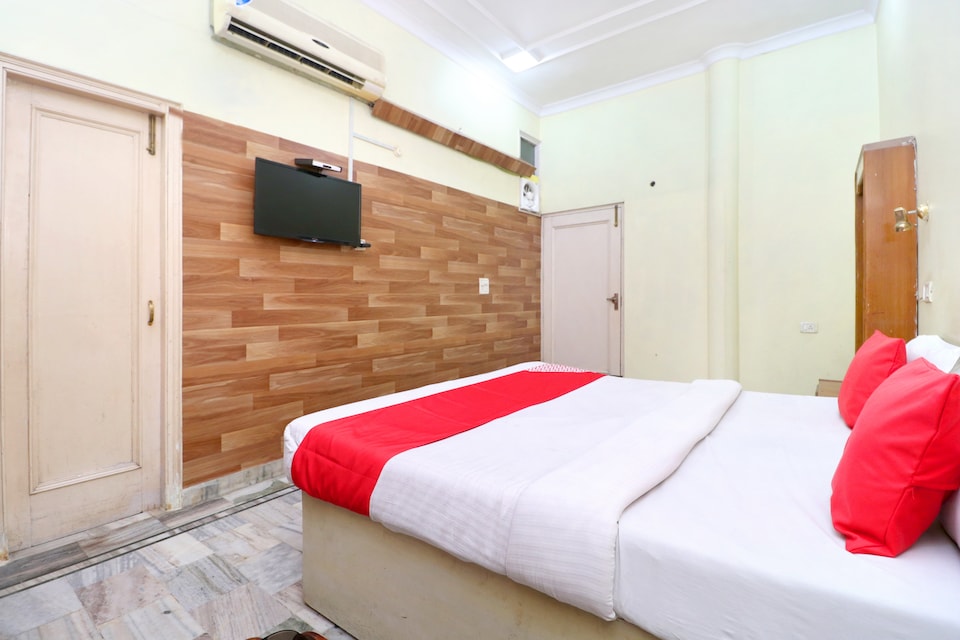 OYO 24073 Hotel Hari Darshan, Golden Temple Road Amritsar, Amritsar