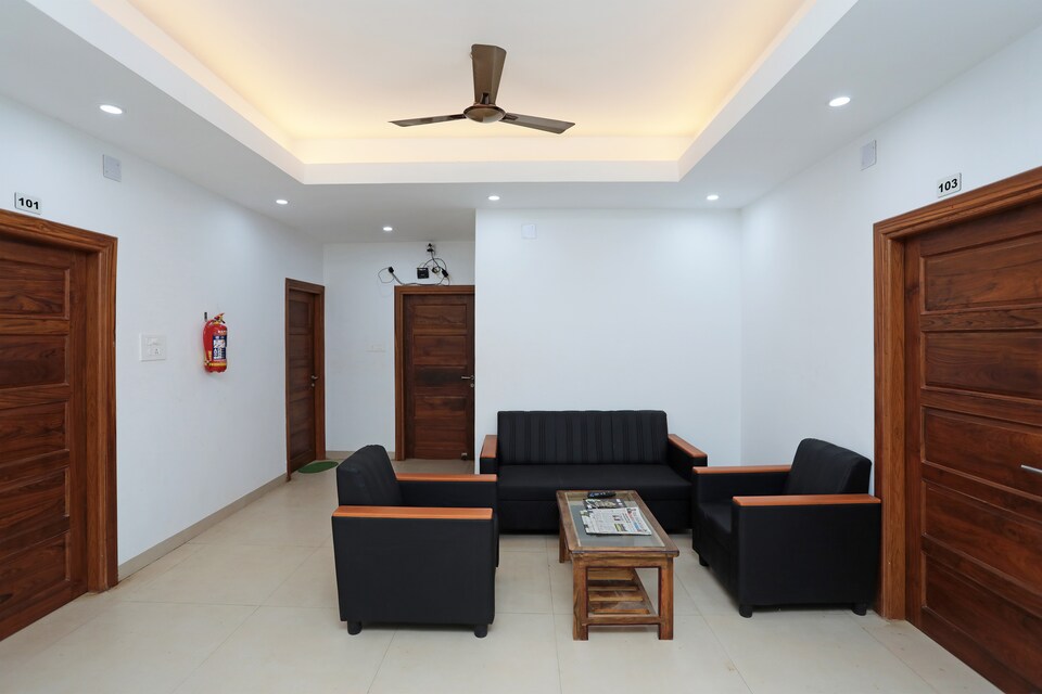 OYO Flagship 24077 Forest View Residency, Chandrasekharpur, Bhubaneswar