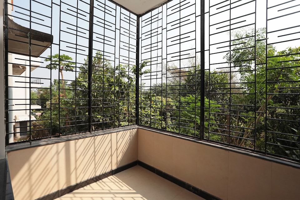 OYO Flagship 24077 Forest View Residency, Chandrasekharpur, Bhubaneswar