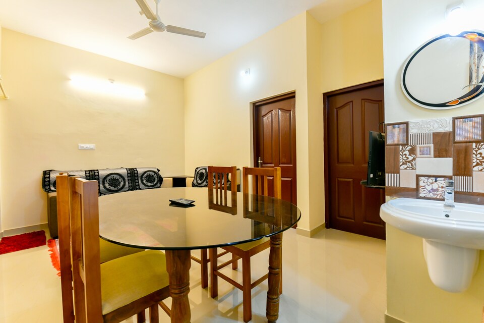 OYO Home 24092 Elegant 2BHK, Edapally Kochi, Kochi