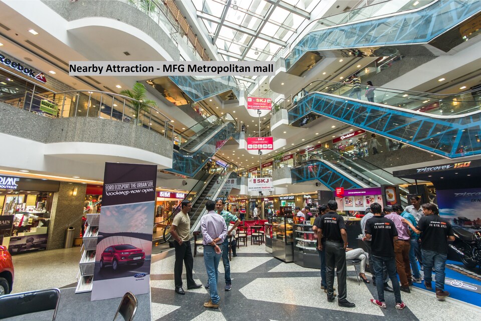 OYO 24106 Shri Raj Laxmi Palace, Sindhi Camp, Jaipur