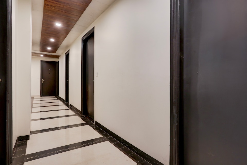 Townhouse Rohini Sector 18 Formerly Relic Stay, Pitampura - Rohini Delhi, Delhi