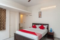 OYO Amrita Inn Near Pvr Cinemas Skywalk