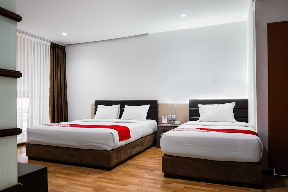 OYO 229 hi quality, Dago, Bandung