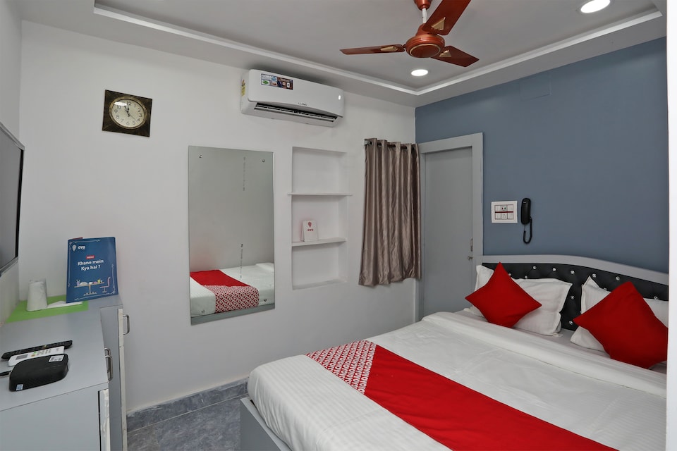 OYO 24223 Upasana Guest House, VIP Road Kolkata, Kolkata
