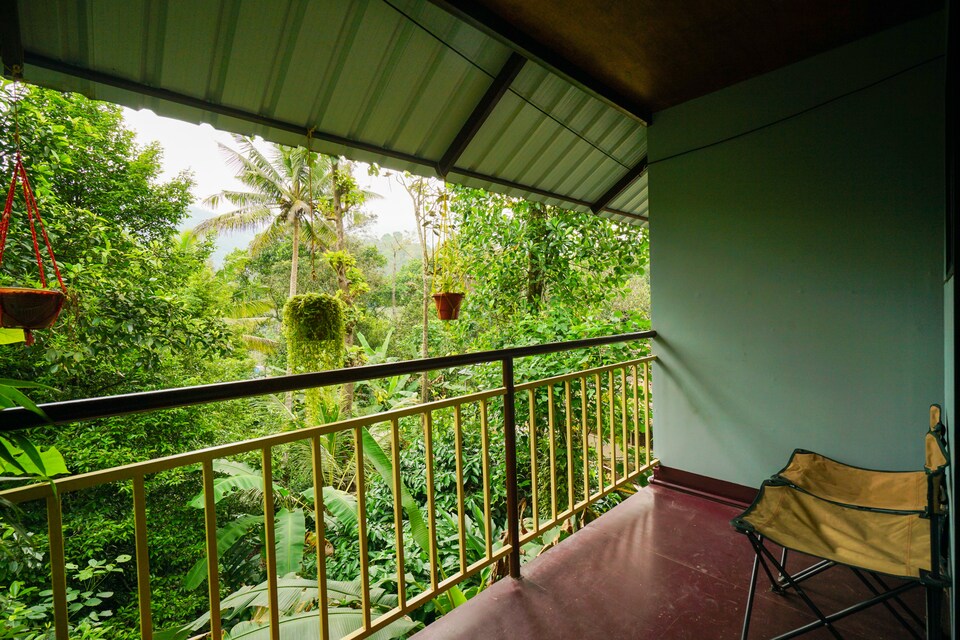 OYO Home 24241 The Way Side Cottage, Anachal, Munnar