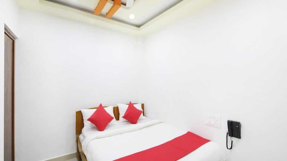 Hotel O Chikkamagaluru Bus Terminal Formerly Seasons Inn, Chikmagalur, Chikmagalur