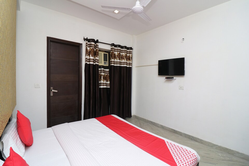 OYO Royal Rahul Residency, Faridabad, फरीदाबाद