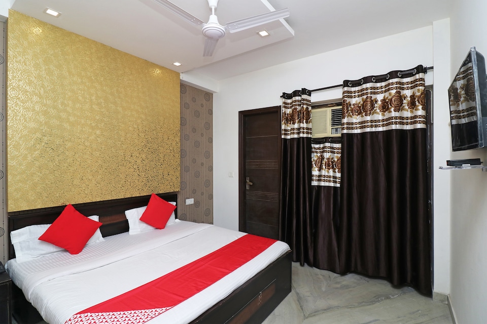 OYO Royal Rahul Residency, Faridabad, Faridabad