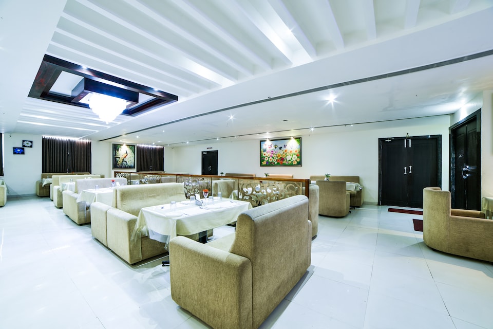 OYO 24292 Ista Prime, Khammam Khammam, Khammam