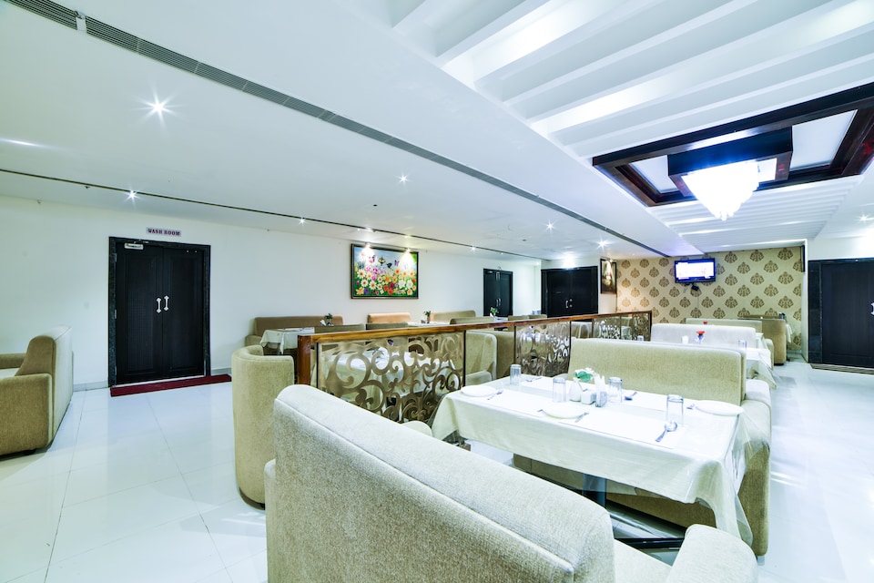 OYO 24292 Ista Prime, Khammam Khammam, Khammam