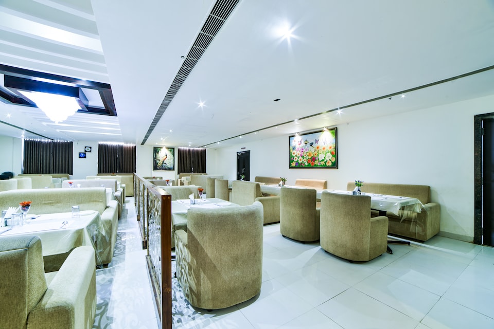 OYO 24292 Ista Prime, Khammam Khammam, Khammam