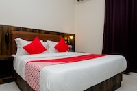 OYO Amana International Near Infiniti Mall