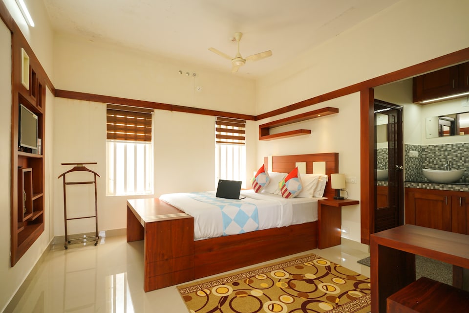 OYO Home Luxe 24300 Opulent Stay, Anachal, Munnar