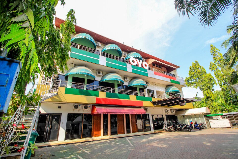 Super OYO 233 Hotel Global Inn, Juanda, Sidoarjo
