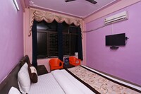 OYO Parmarth Niketan
