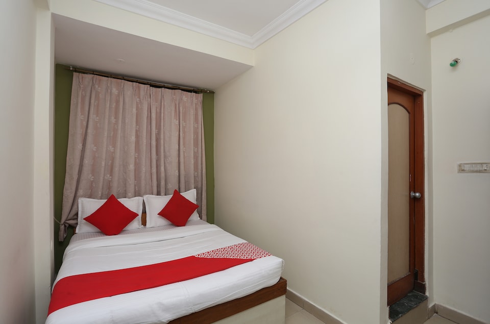 OYO 24336 4 Season, MP Nagar Bhopal, Bhopal