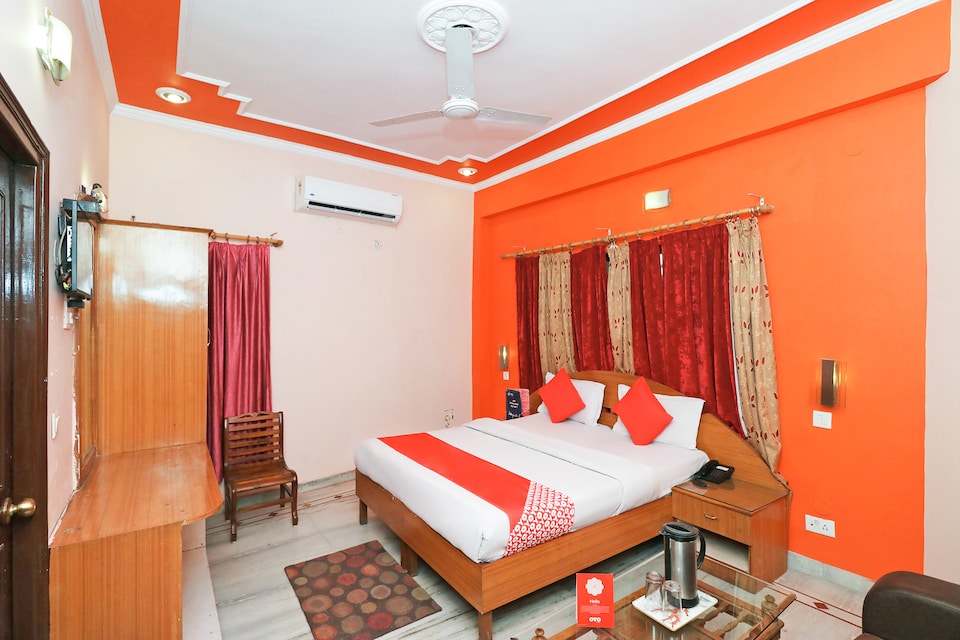 Hotel O Laxmi Palace, Dehradun ISBT, Dehradun
