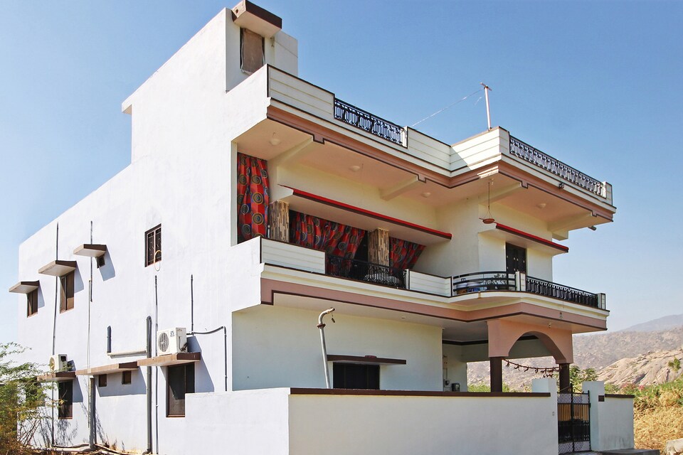 OYO 24342 Home Spacious 2BHK Abu Road, Abu-Road, Mount-Abu