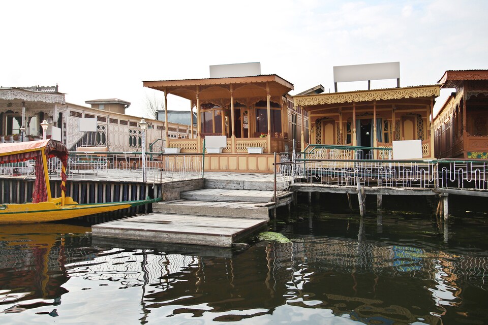 OYO 24379 Houseboats Plato Group, Dal Lake, Srinagar
