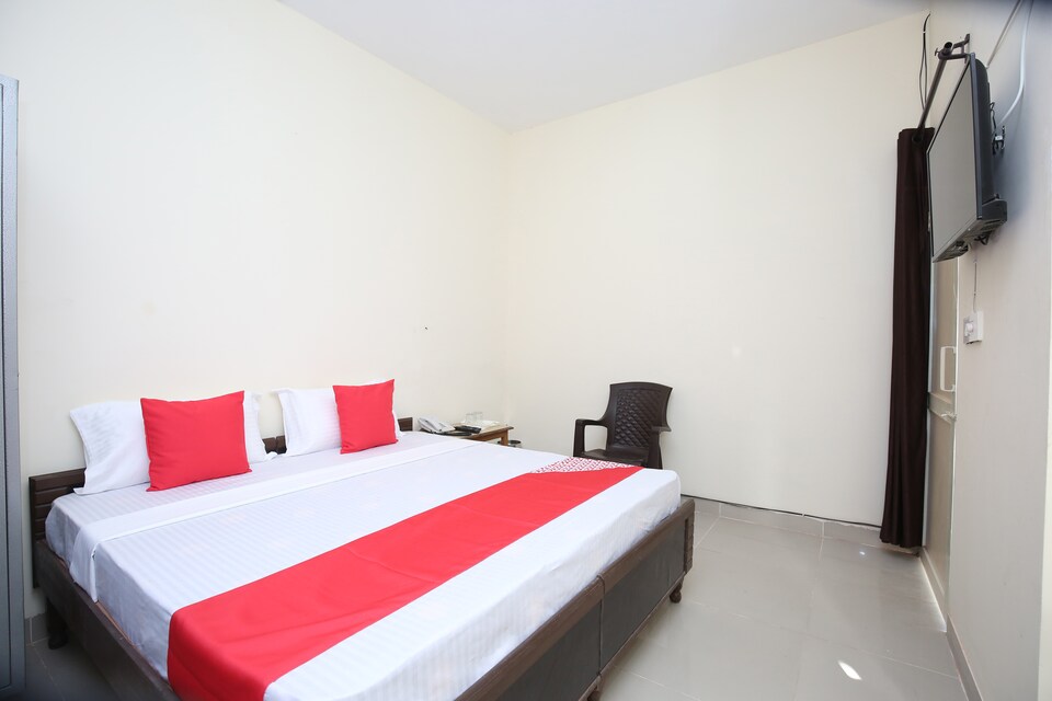 OYO 24398 Hotel Welcome, Kharar, Kharar