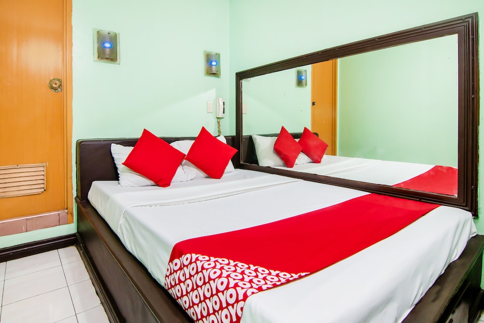 OYO 109 Winter Benitez Hotel, Cubao Manila, Quezon City