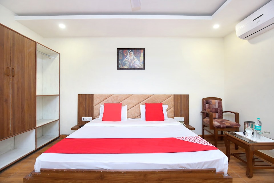 Hotel O Amaze Inn Indo Pak Bus Stand, Amritsar Bus Stand, Amritsar