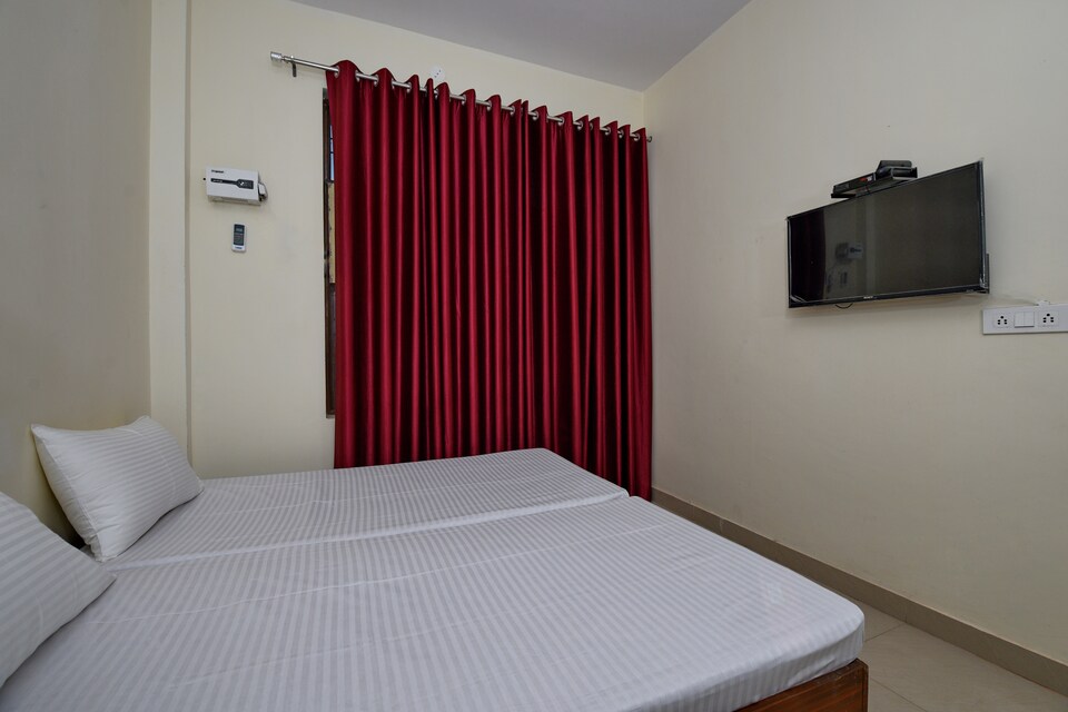 OYO LIFE GRG1153 Sector 30, HUDA CENTRE 1, Gurgaon