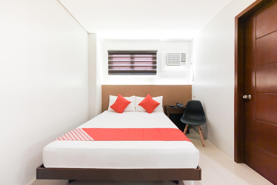 OYO 111 The Chipper Hotel, Cubao Manila, Quezon City