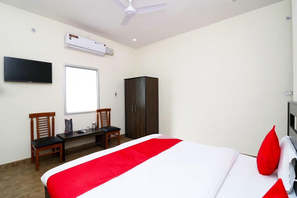OYO 24468 Hotel Siddharth, Aligarh, Aligarh