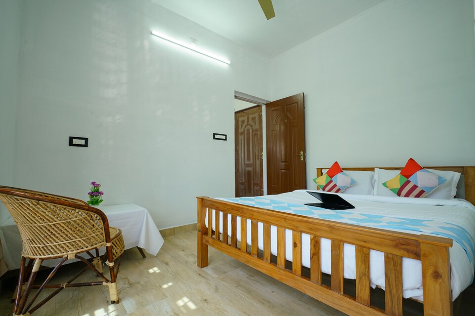 OYO Home 24477 Adorable 2BHK, Adimali Munnar, Munnar