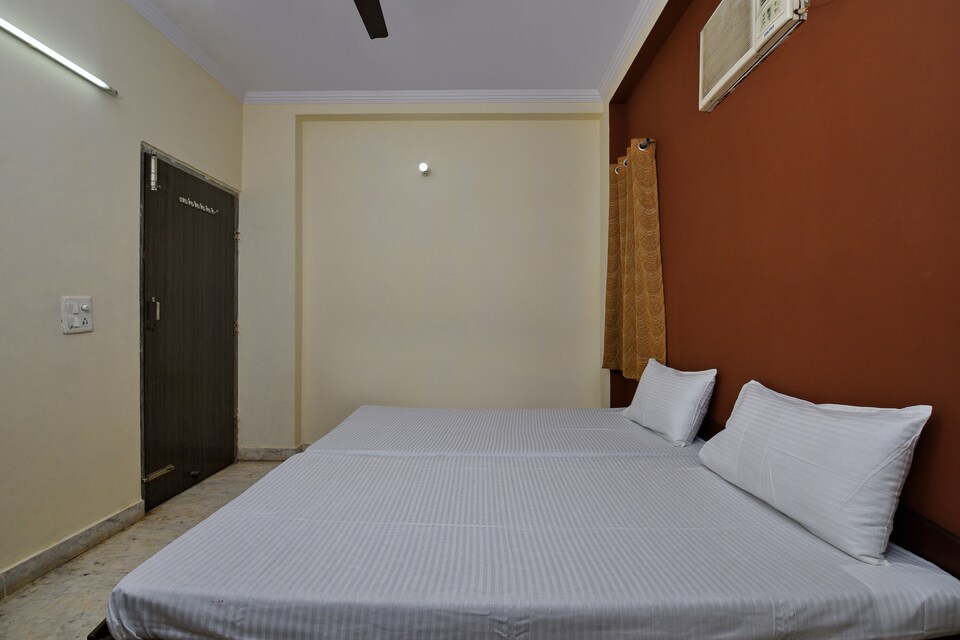 OYO LIFE GRG1155 Sector 49, DLF 4 Gurgaon, Gurgaon