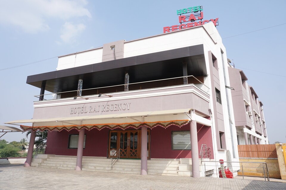 OYO 24487 Hotel Raj Regency, Ahmednagar, Ahmednagar