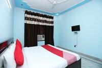 OYO Lotus Residency