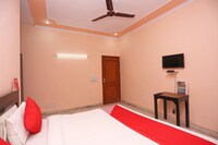 OYO Lotus Residency