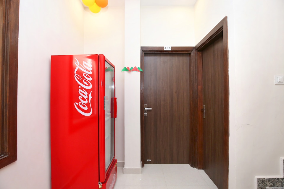 OYO Hotel Forever Inn, Golden Temple Road Amritsar, Amritsar