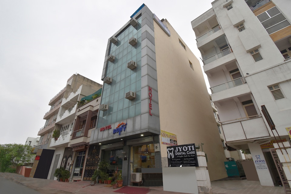 OYO 24536 Hotel Bony Sunrise, Raja Park Jaipur, Jaipur