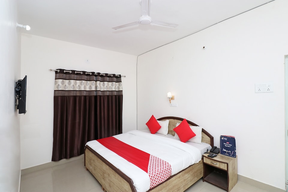 OYO 24537 Hotel Sahaj Villa, Uttarkashi, Uttarkashi